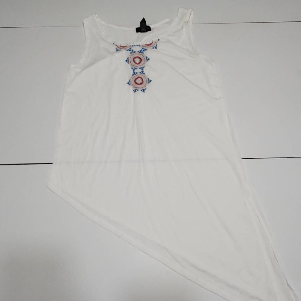 Karen Brooks Womens Tank Top White Floral Scoop‎ Asymmetric Hem Embroidered M